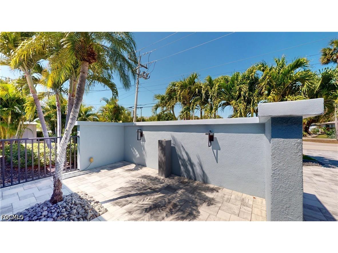 814 El Dorado Parkway E Cape Coral FL 33904 2026013796 image9