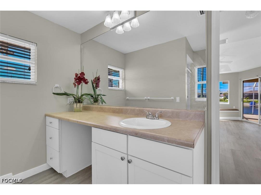 814 NW 11th Place Cape Coral FL 33993 2026015091 image18
