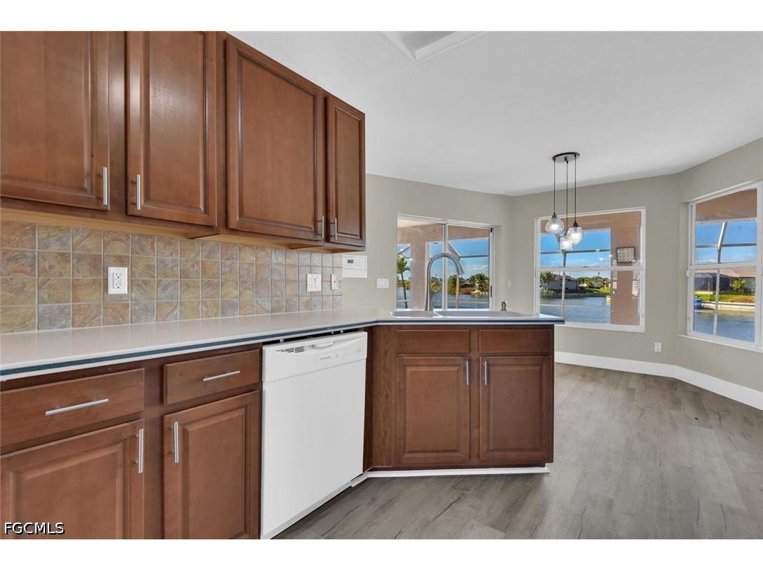 814 NW 11th Place Cape Coral FL 33993 2026015091 image7