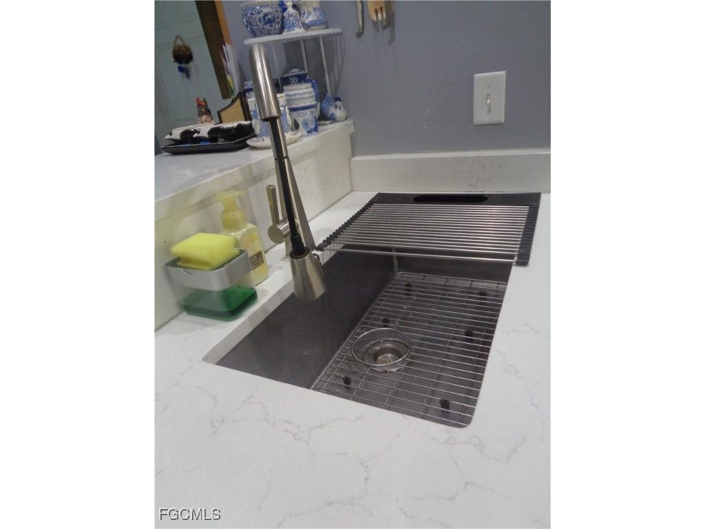 814 Rocaille Avenue Fort Myers FL 33913 2025013993 image27