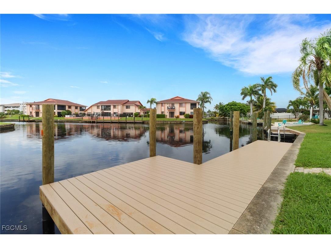 814 Victoria Drive Cape Coral FL 33904 2025006179 image26