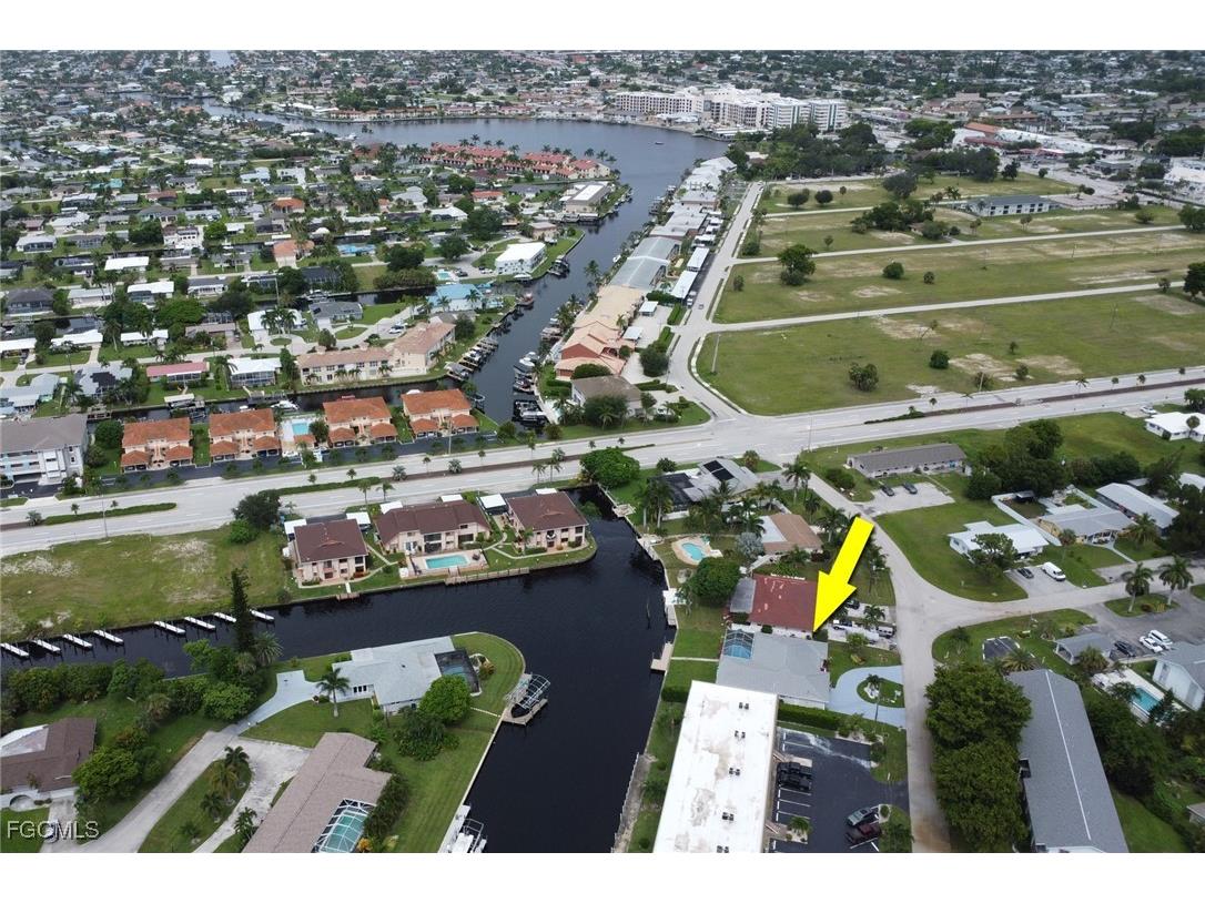 814 Victoria Drive Cape Coral FL 33904 2025006179 image35