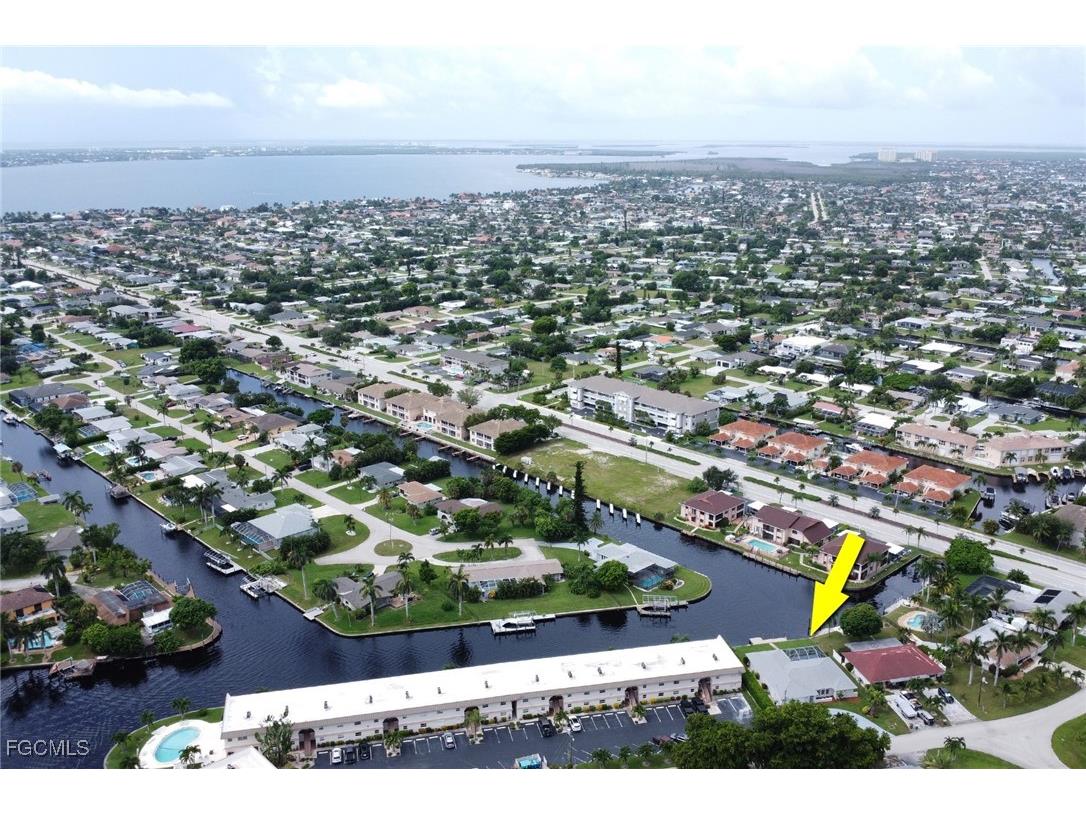 814 Victoria Drive Cape Coral FL 33904 2025006179 image41
