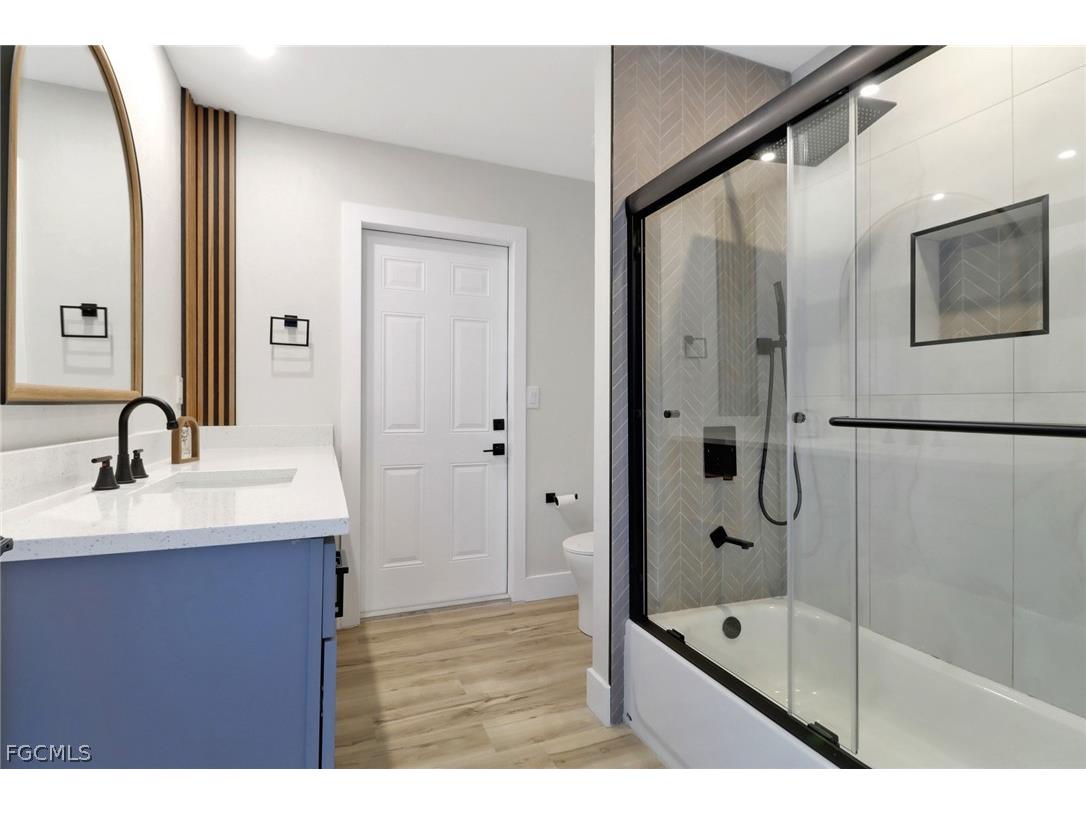 814 Victoria Drive Cape Coral FL 33904 2026010010 image12