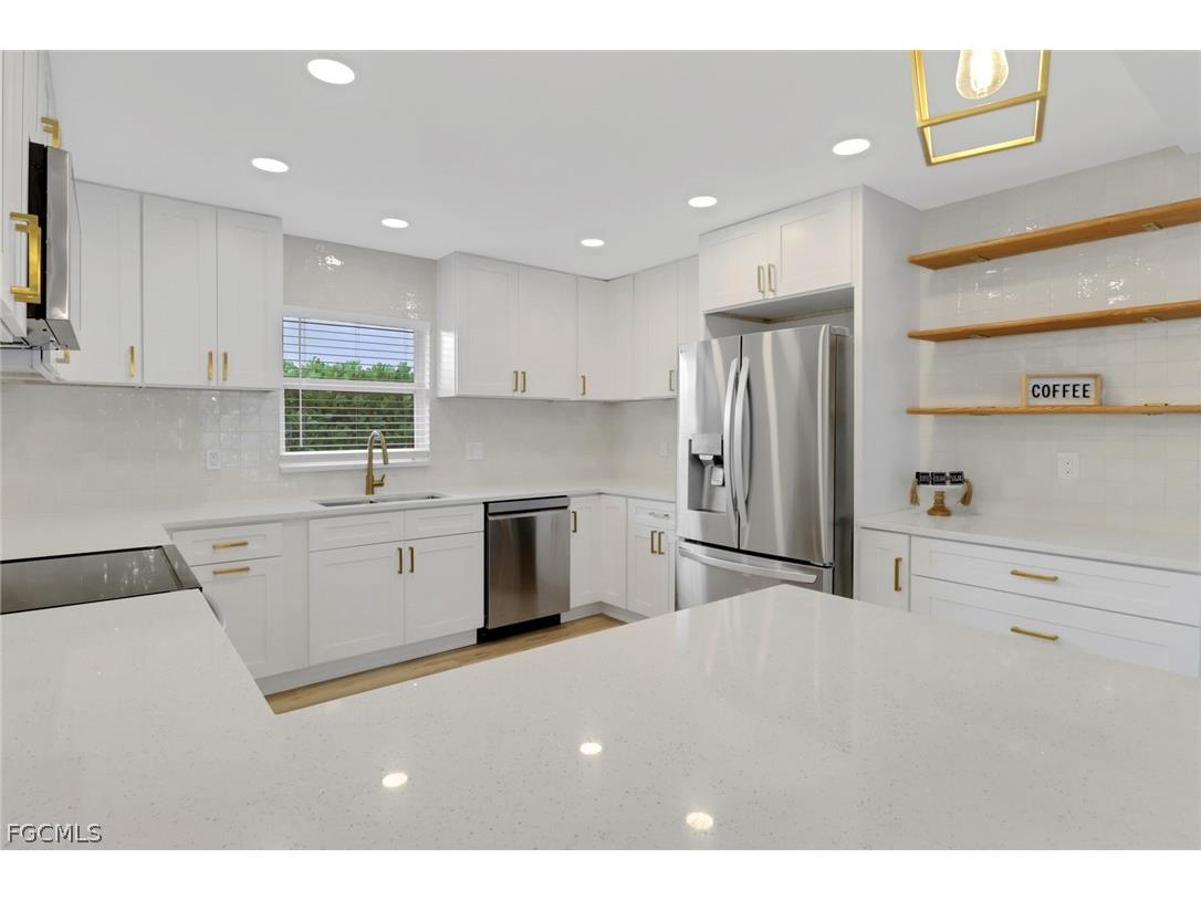 814 Victoria Drive Cape Coral FL 33904 2026010010 image8