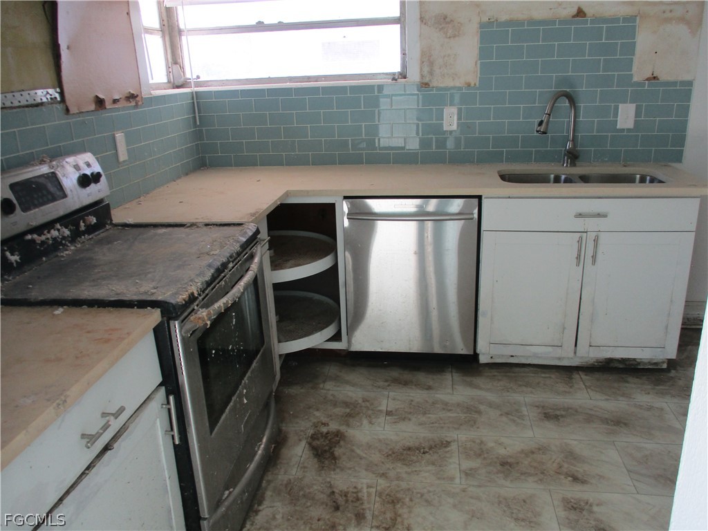 8140 Cleaves Road North Fort Myers FL 33903 2026007403 image12