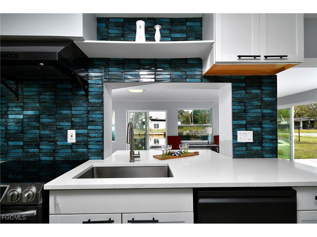 8141 Cleaves Road North Fort Myers FL 33903 2025016381 image10