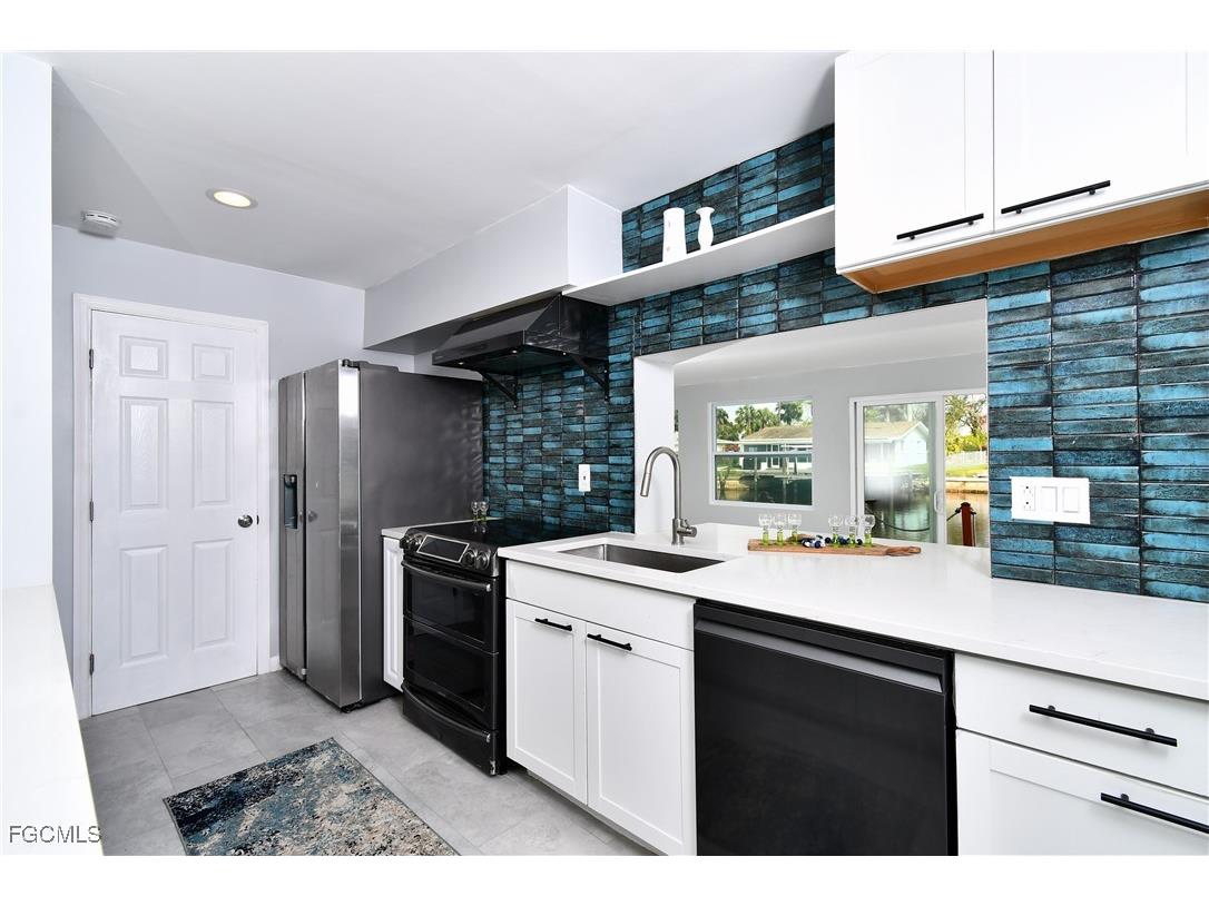 8141 Cleaves Road North Fort Myers FL 33903 2025016381 image11