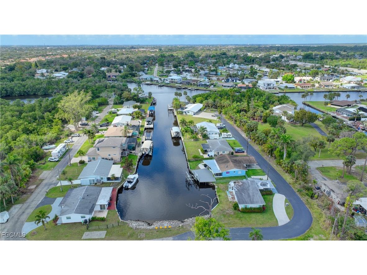 8141 Cleaves Road North Fort Myers FL 33903 2025016381 image30