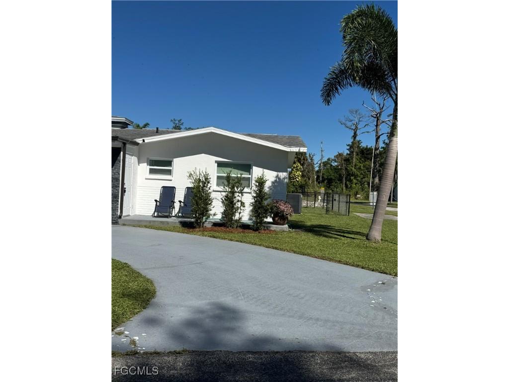 8141 Cleaves Road North Fort Myers FL 33903 2025016381 image35