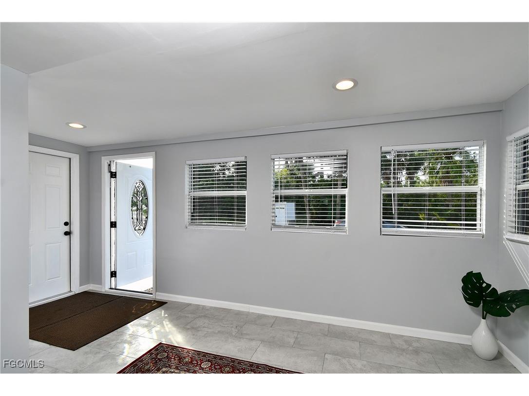 8141 Cleaves Road North Fort Myers FL 33903 2025016381 image4