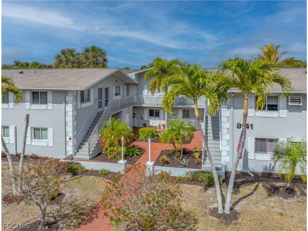 8141 Country Road #202 Fort Myers FL 33919 2026010457 image1