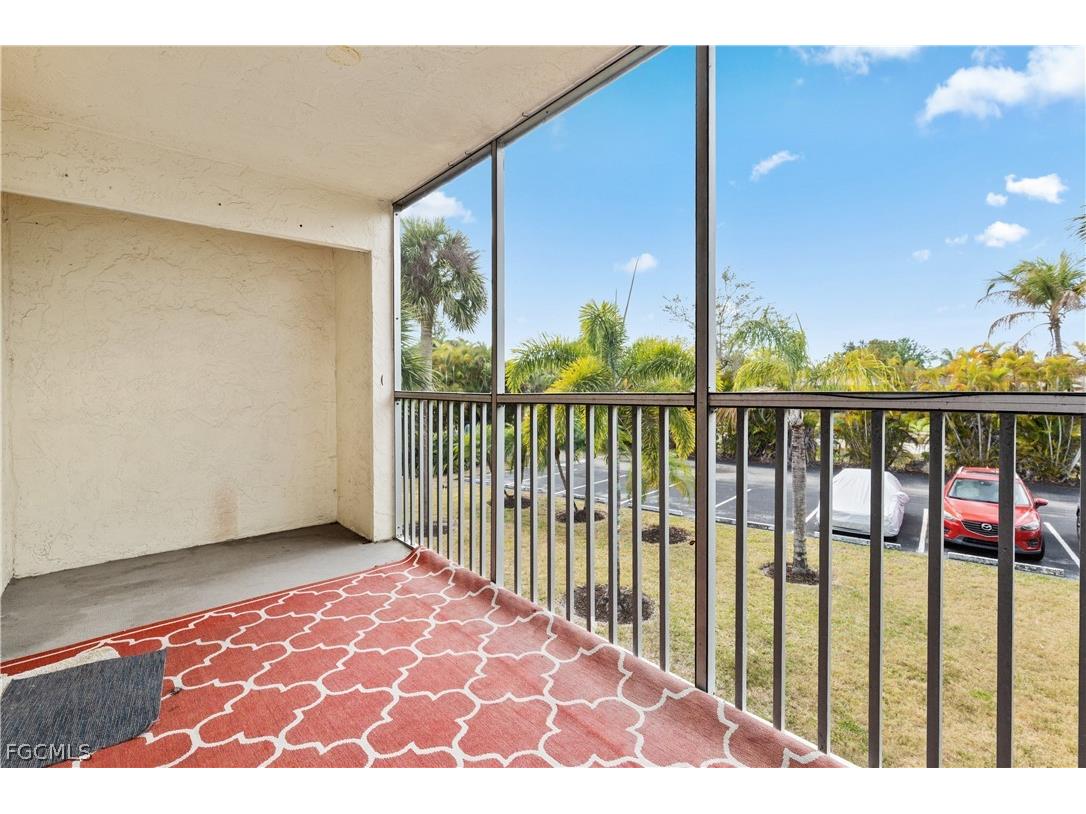 8141 Country Road #202 Fort Myers FL 33919 2026010457 image20