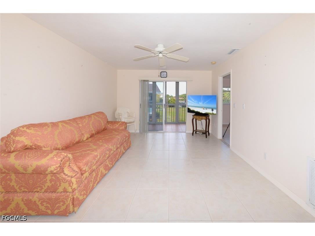 8141 Country Road #203 Fort Myers FL 33919 2026020443 image11