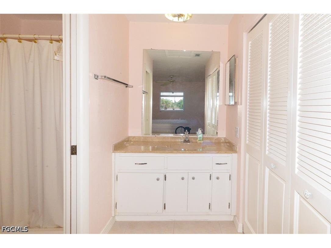 8141 Country Road #203 Fort Myers FL 33919 2026020443 image23