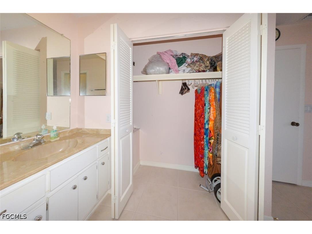 8141 Country Road #203 Fort Myers FL 33919 2026020443 image24