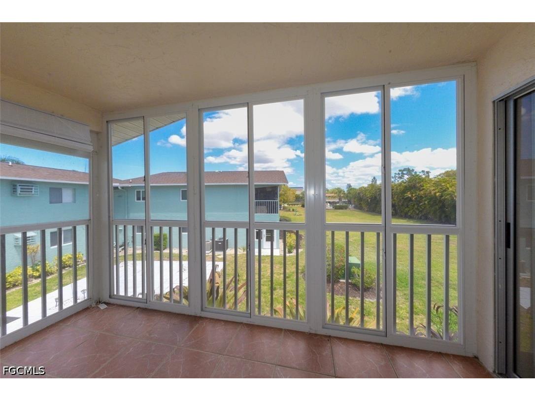 8141 Country Road #203 Fort Myers FL 33919 2026020443 image28
