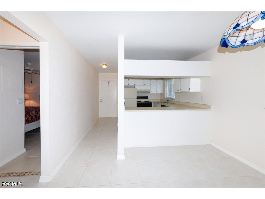 8141 Country Road #203 Fort Myers FL 33919 2026020443 image5