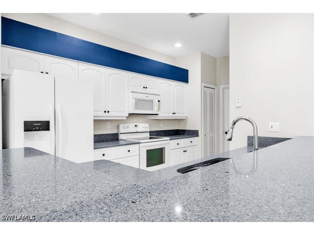8145 Breton Circle Fort Myers FL 33912 226018506 image10