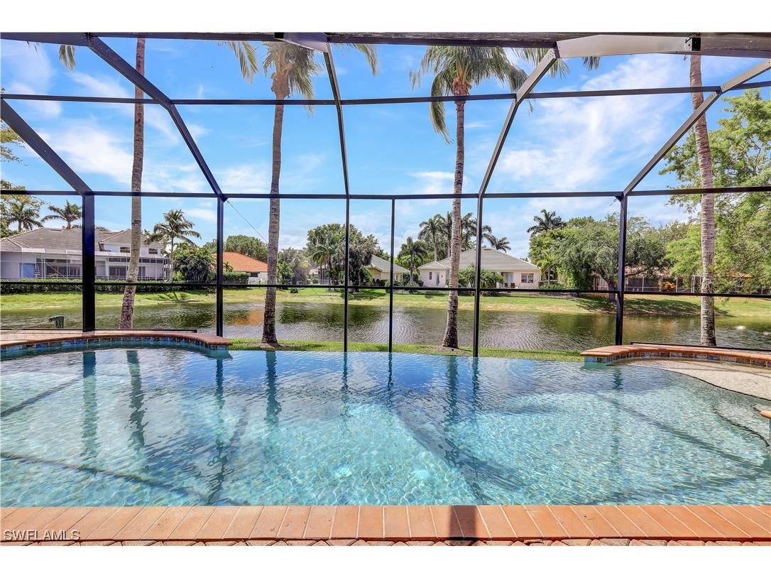 8146 Las Palmas Way Naples FL 34109 223047936 image1