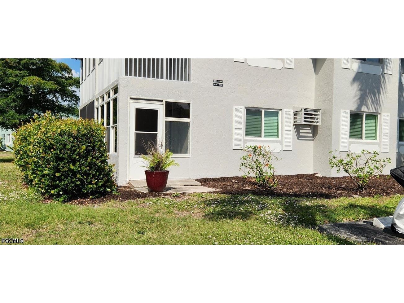8148 Country Road #101 Fort Myers FL 33919 2026024043 image3