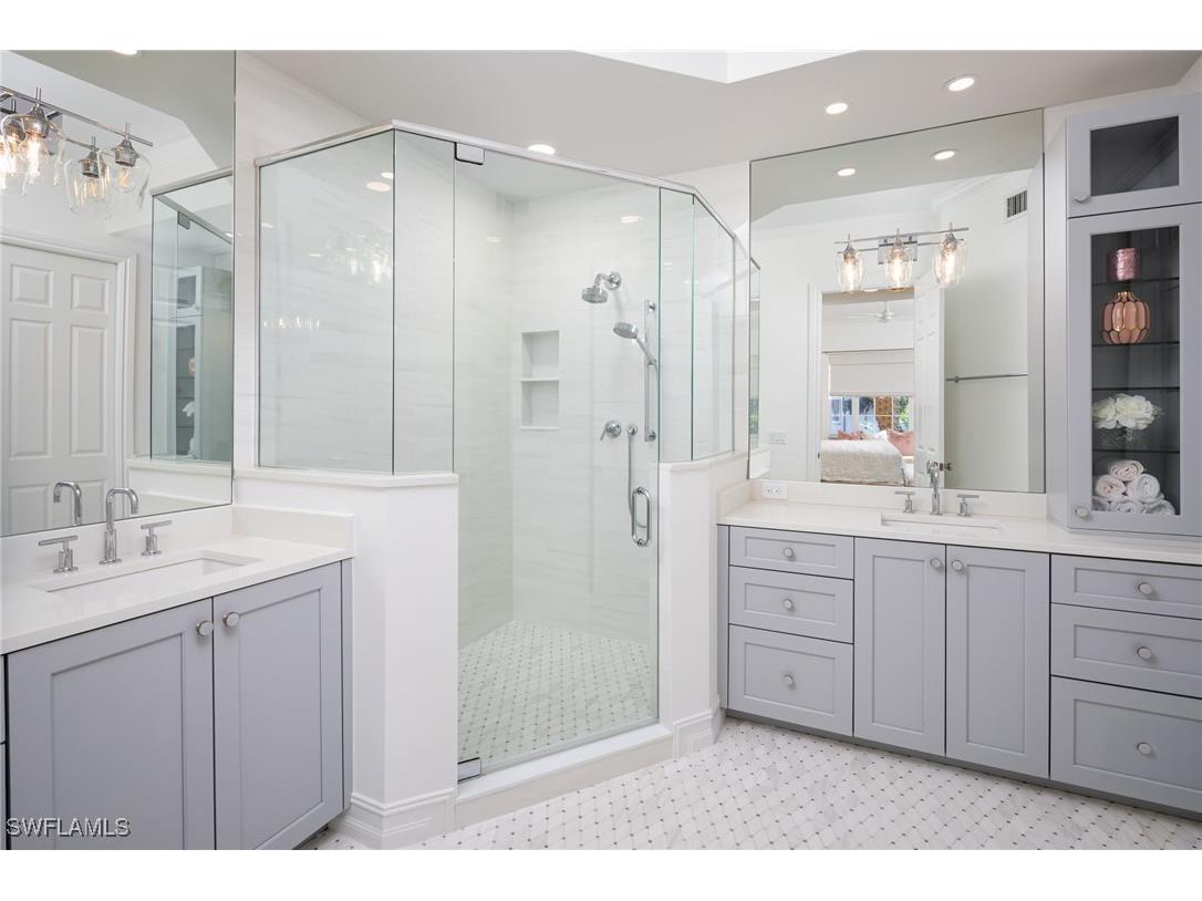 815 Bentwater Circle #101 Naples FL 34108 225074784 image11