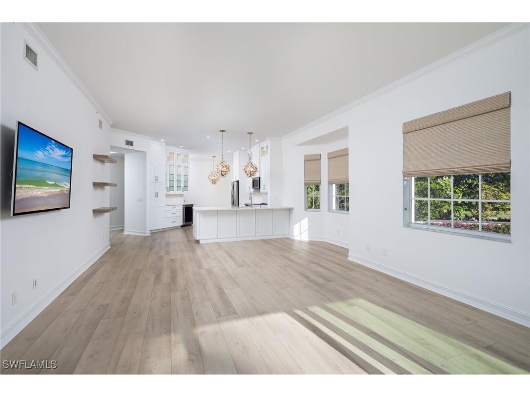 815 Bentwater Circle #101 Naples FL 34108 225074784 image2