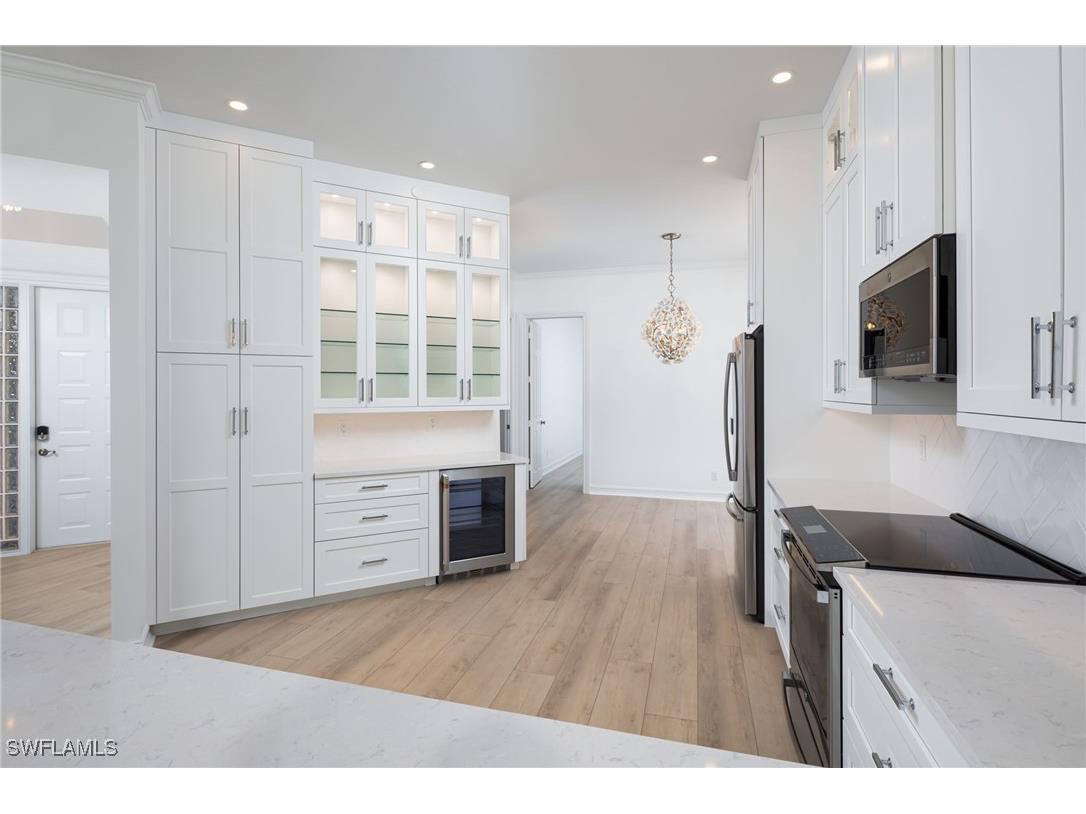 815 Bentwater Circle #101 Naples FL 34108 225074784 image5