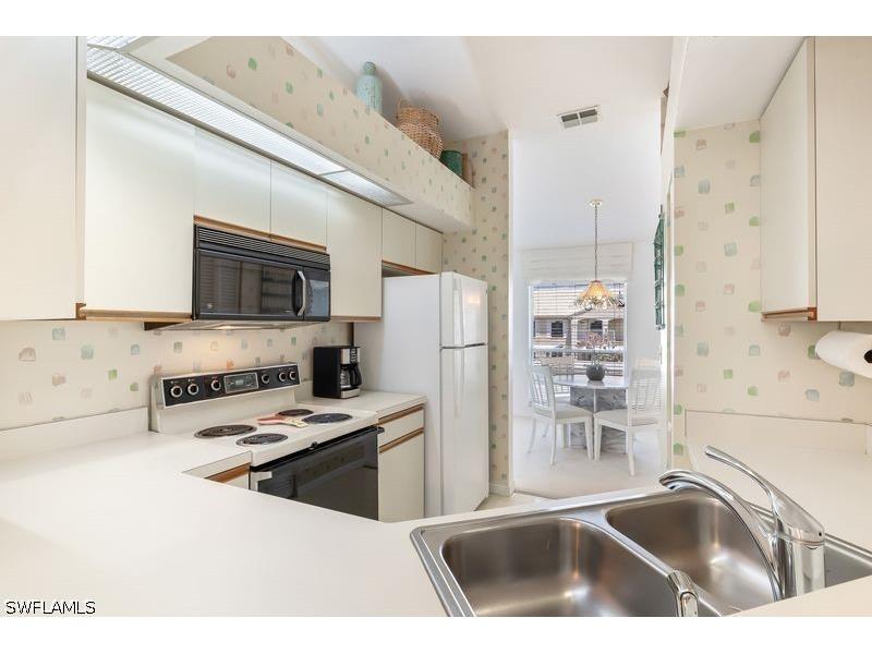 815 Gulf Pavilion Drive #201 Naples FL 34108 226020397 image5