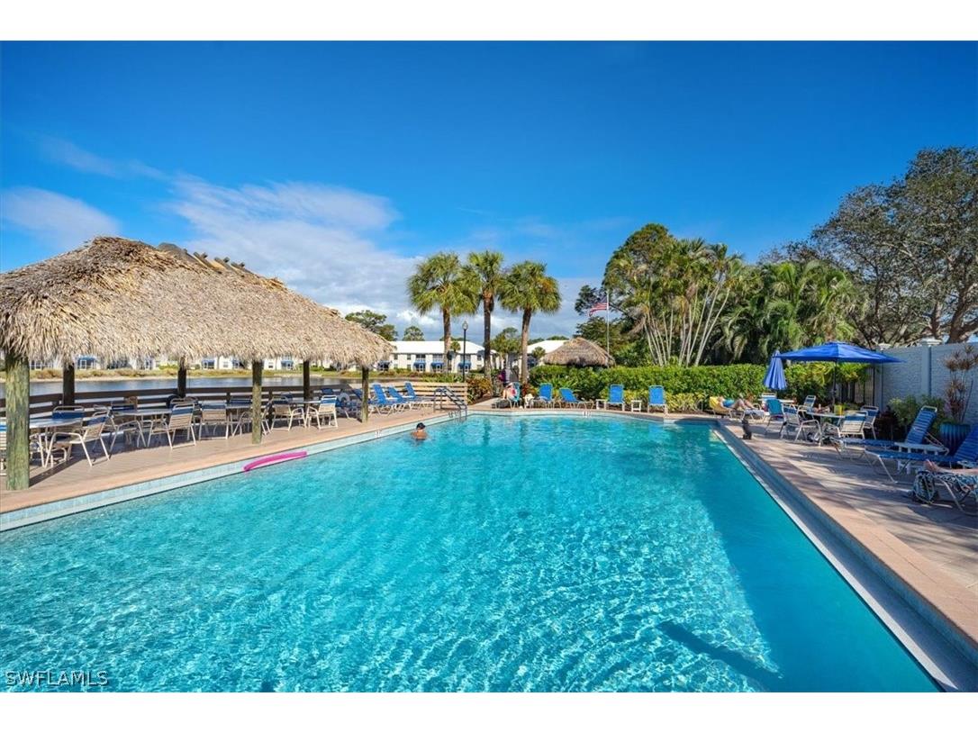 815 Gulf Pavilion Drive #203 Naples FL 34108 223010877 image1