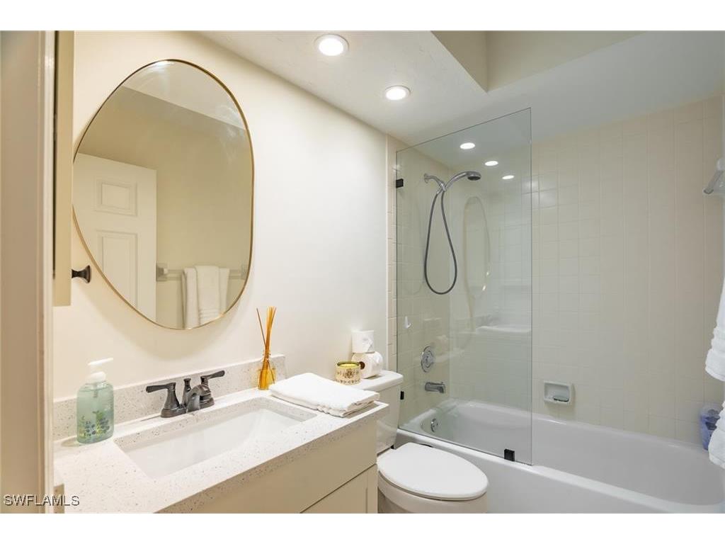 815 Gulf Pavilion Drive #203 Naples FL 34108 226002844 image17