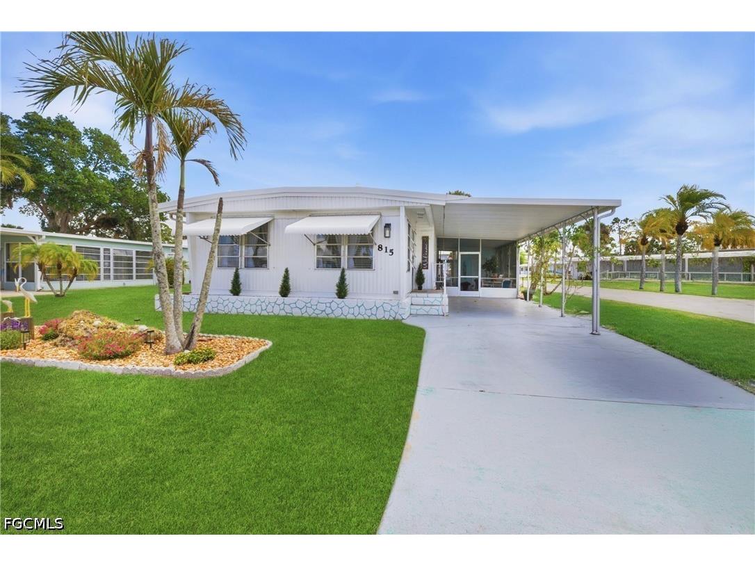 815 Holly Berry Court North Fort Myers FL 33917 2026017341 image1