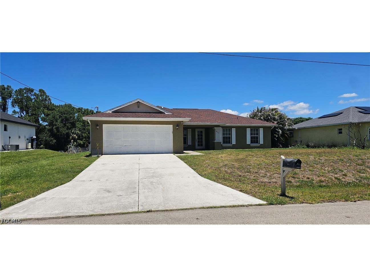 815 Porter Street E Lehigh Acres FL 33974 2026021148 image1