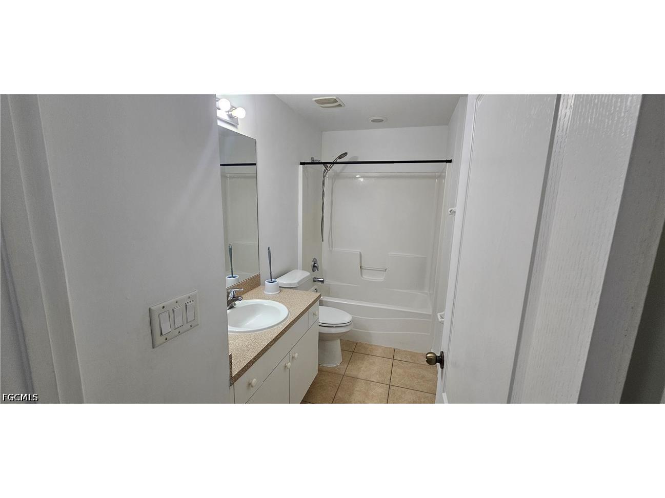 815 Porter Street E Lehigh Acres FL 33974 2026021148 image11