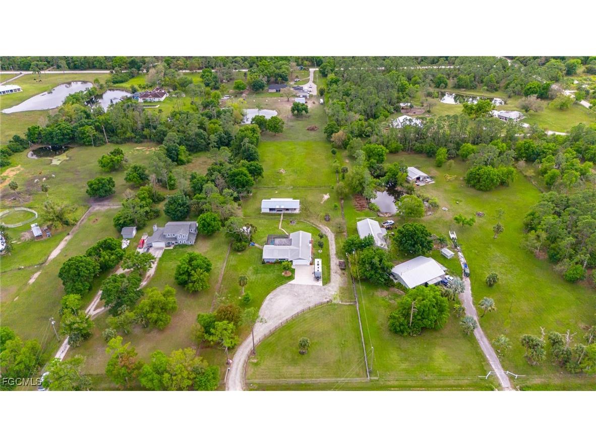 8150 Dosonte Lane North Fort Myers FL 33917 2026002937 image1