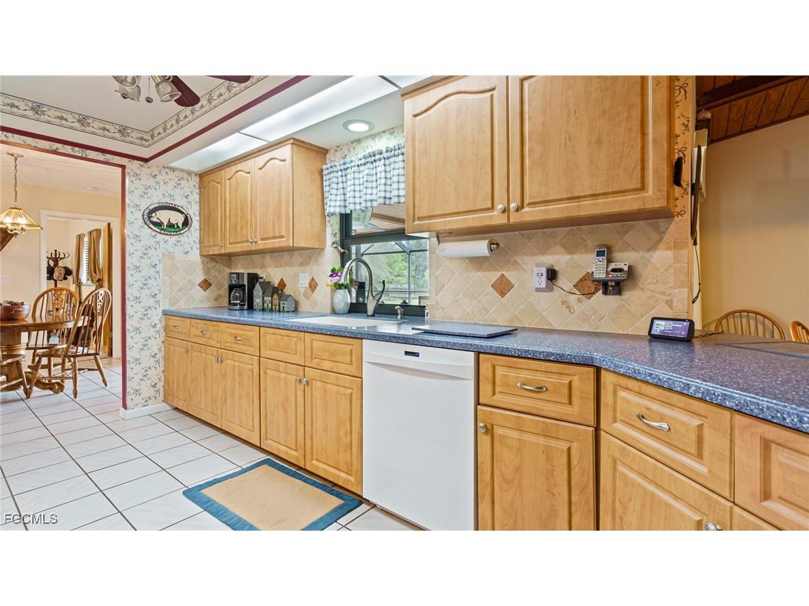 8150 Dosonte Lane North Fort Myers FL 33917 2026002937 image11