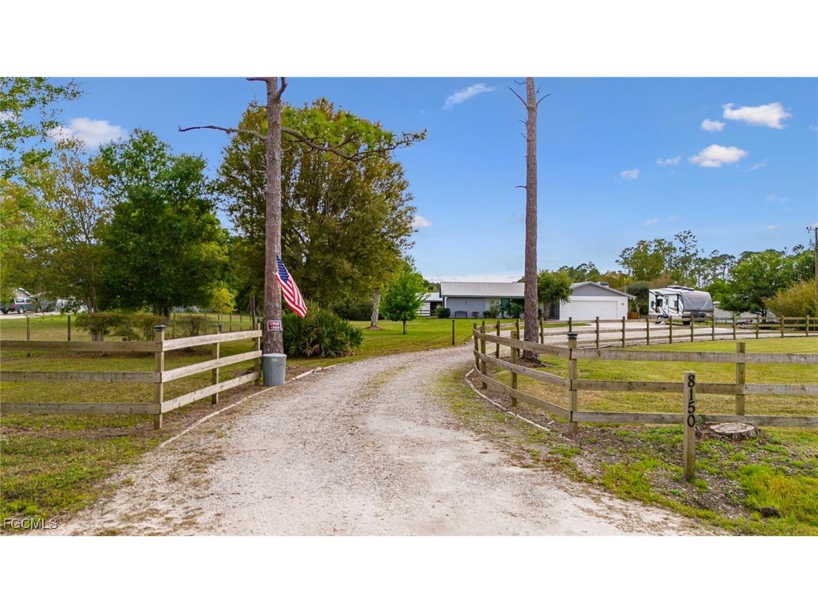 8150 Dosonte Lane North Fort Myers FL 33917 2026002937 image3