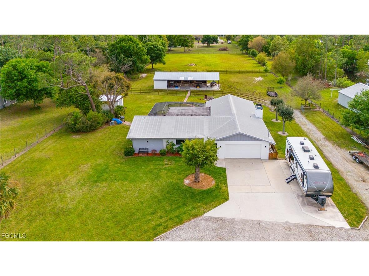 8150 Dosonte Lane North Fort Myers FL 33917 2026002937 image5