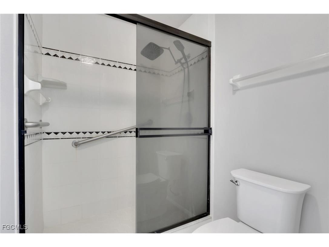 8151 S Woods Circle #12 Fort Myers FL 33919 2026000432 image18