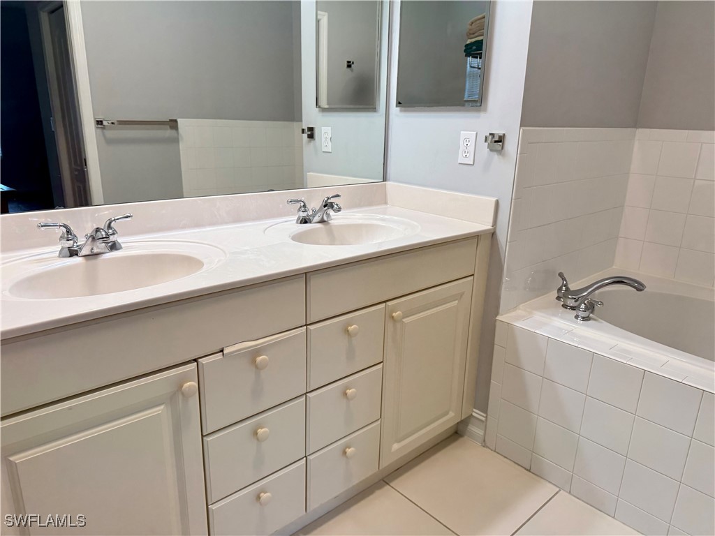 8153 Sanctuary Drive #2 Naples FL 34104 225084162 image12