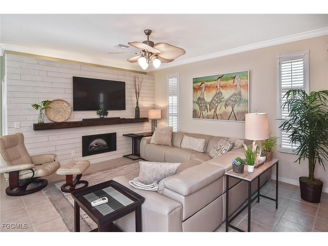 8156 Woodridge Pointe Drive Fort Myers FL 33912 2025015516 image11