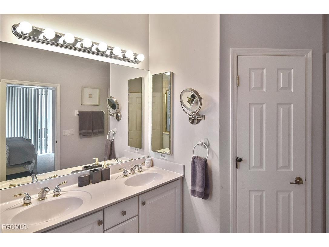 8156 Woodridge Pointe Drive Fort Myers FL 33912 2025015516 image21