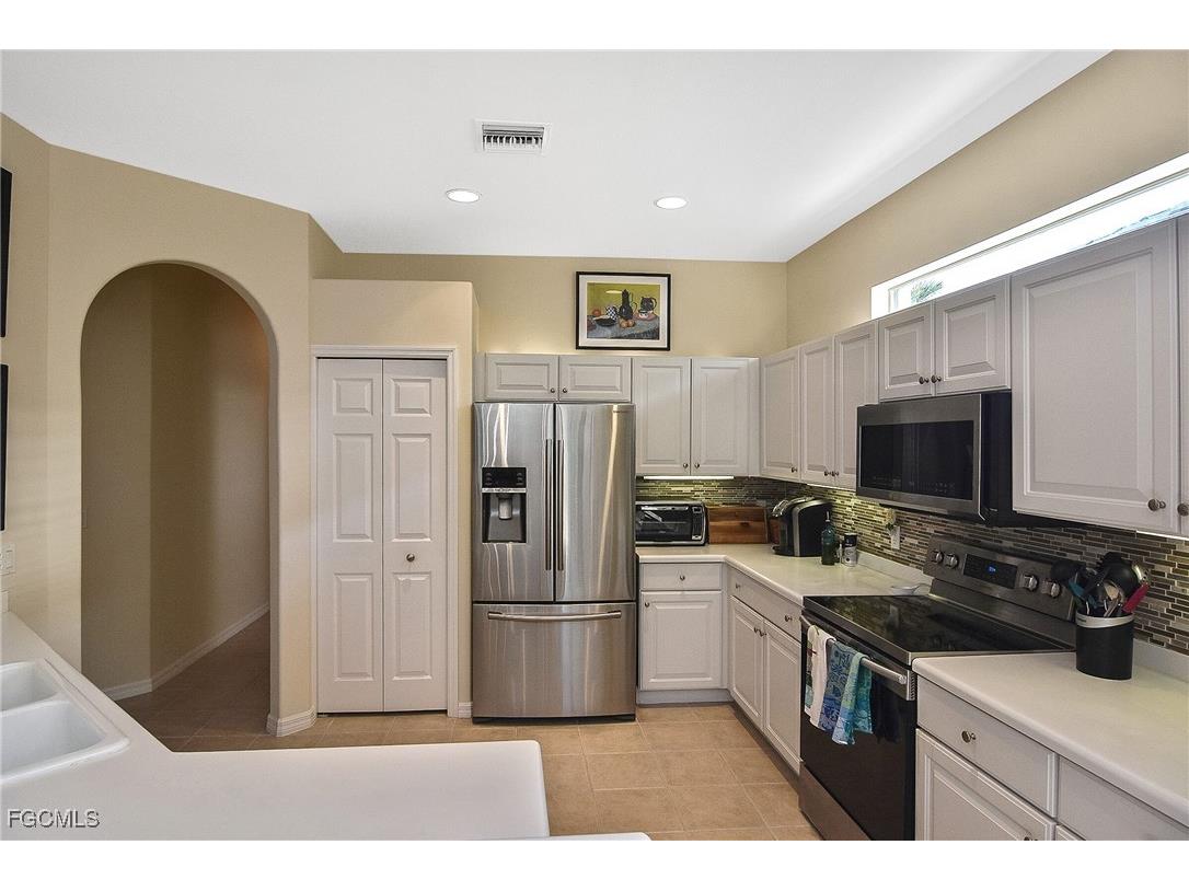 8156 Woodridge Pointe Drive Fort Myers FL 33912 2025015516 image26