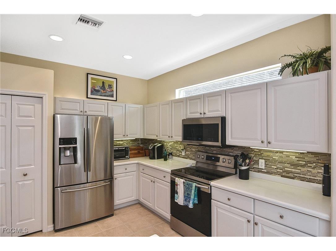 8156 Woodridge Pointe Drive Fort Myers FL 33912 2025015516 image27