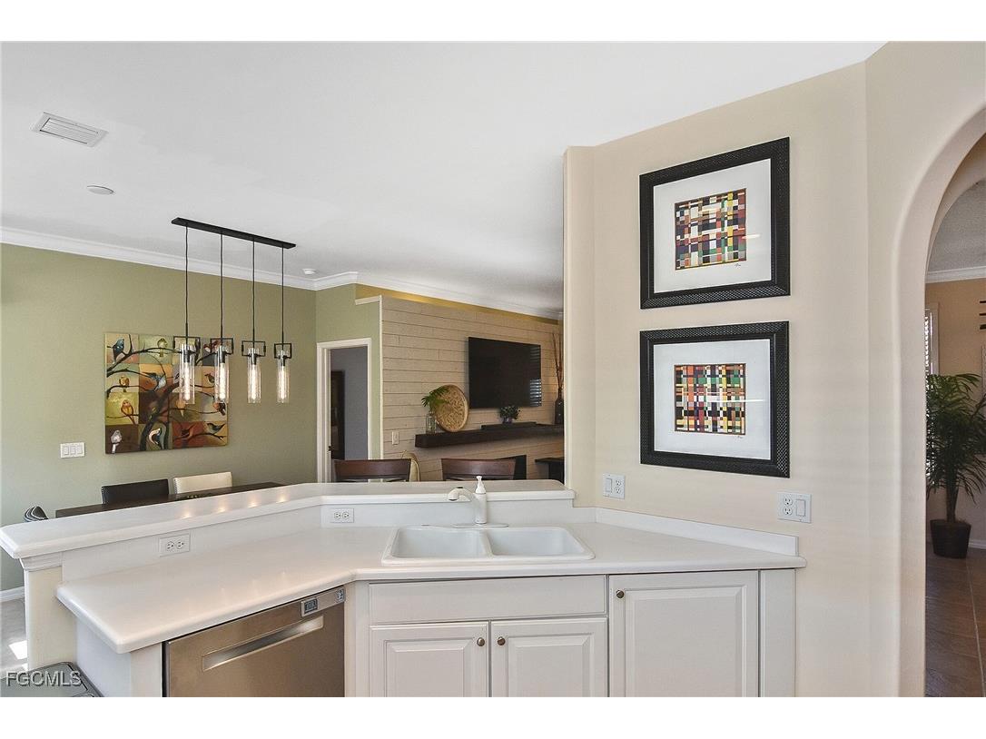 8156 Woodridge Pointe Drive Fort Myers FL 33912 2025015516 image29