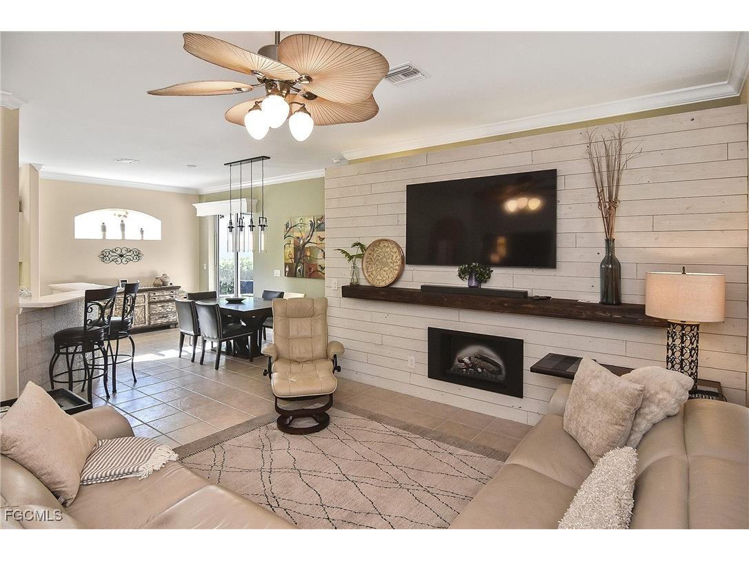 8156 Woodridge Pointe Drive Fort Myers FL 33912 2025015516 image5