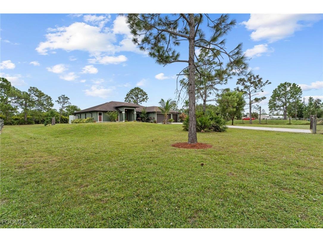 8158 Alfred Boulevard Punta Gorda FL 33982 2025018333 image46