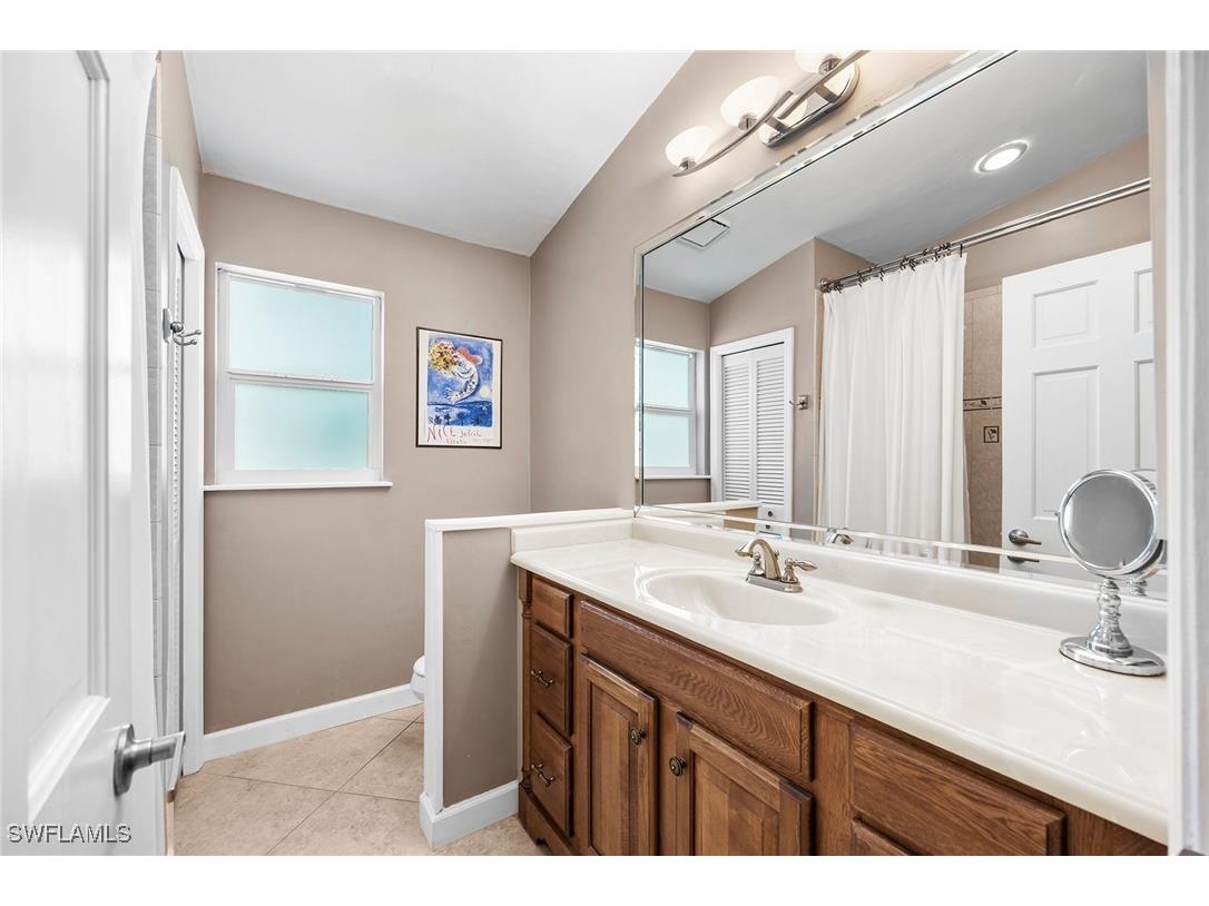 816 102nd Avenue N Naples FL 34108 225083856 image18