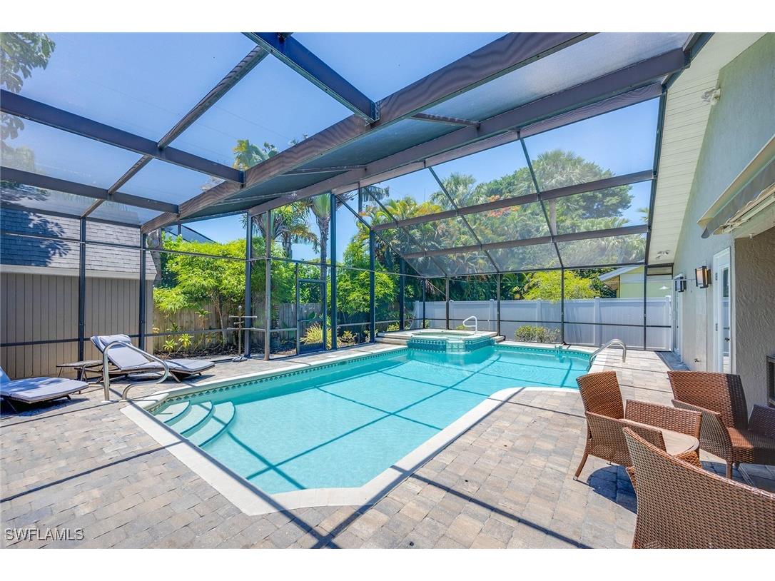 816 102nd Avenue N Naples FL 34108 225083856 image26