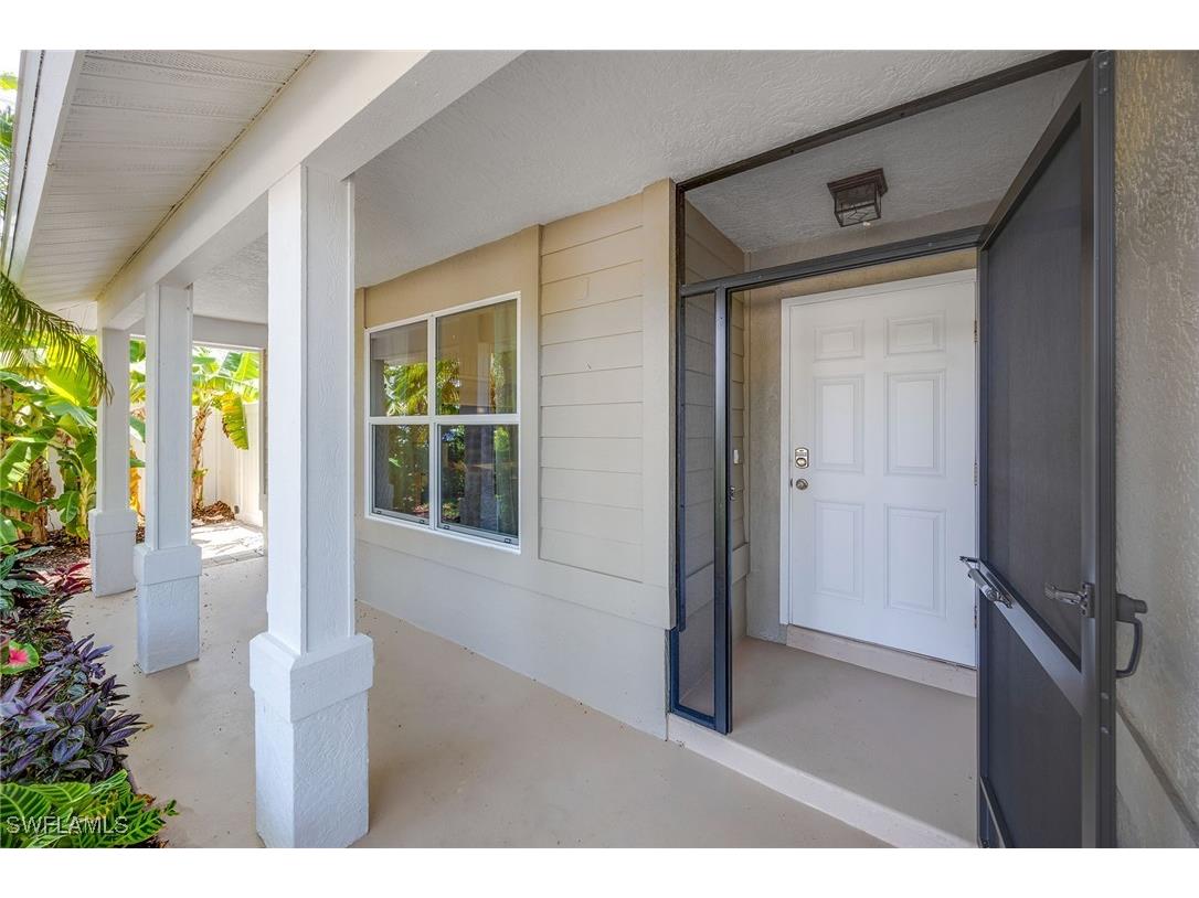 816 102nd Avenue N Naples FL 34108 225083856 image3